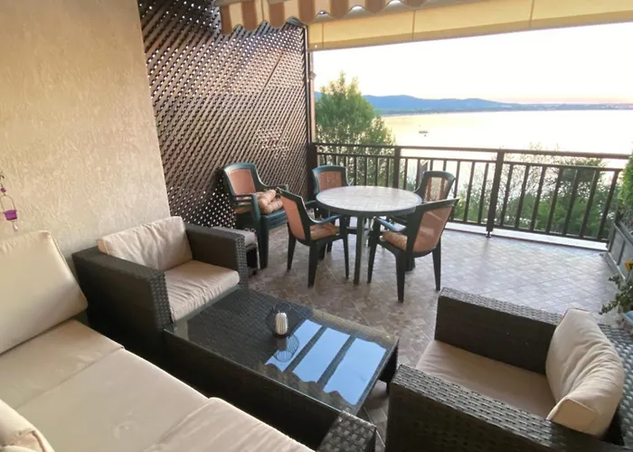 Apartment Santa Marina Sea View
